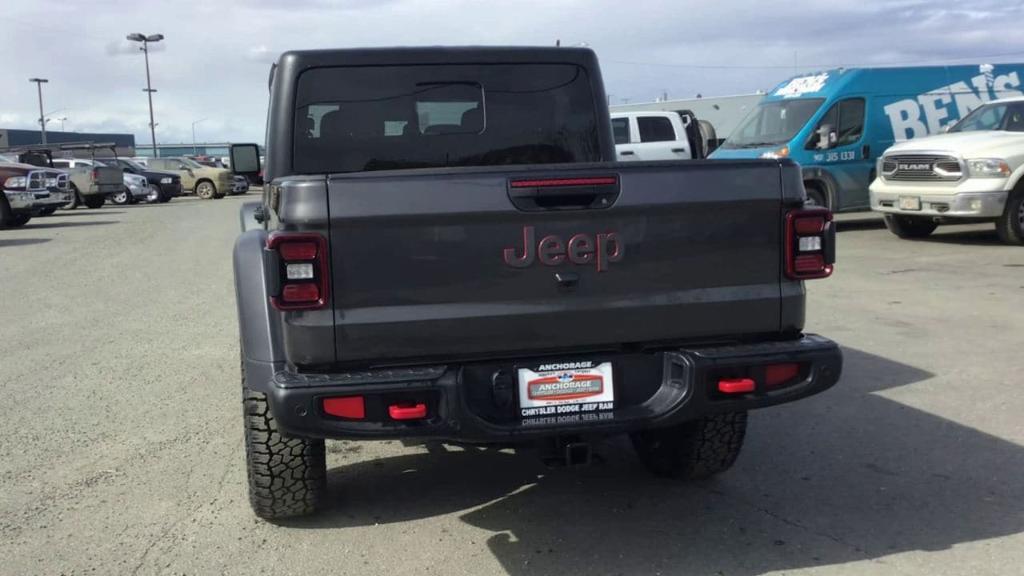 new 2024 Jeep Gladiator car, priced at $61,383