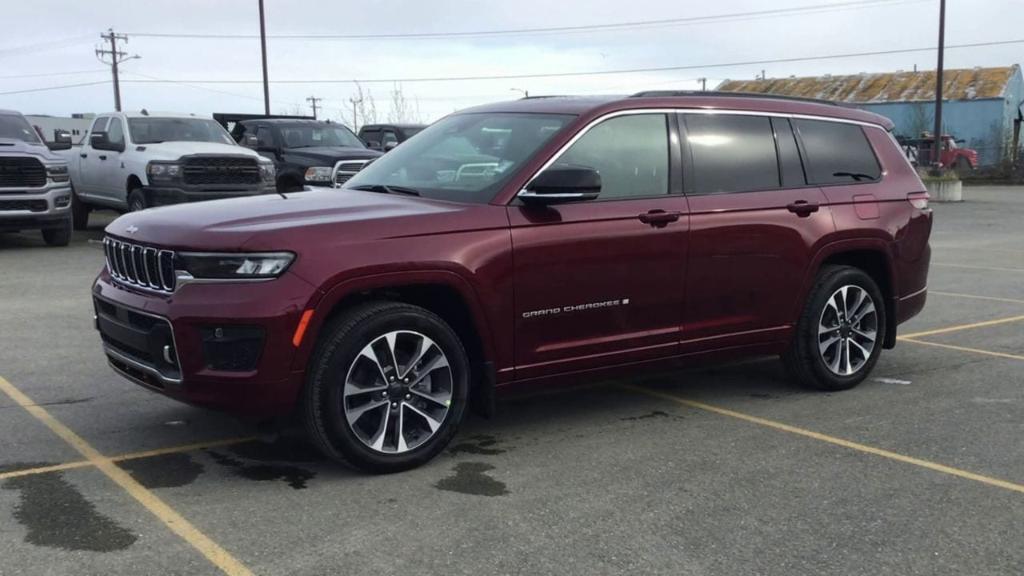 new 2024 Jeep Grand Cherokee L car, priced at $65,036