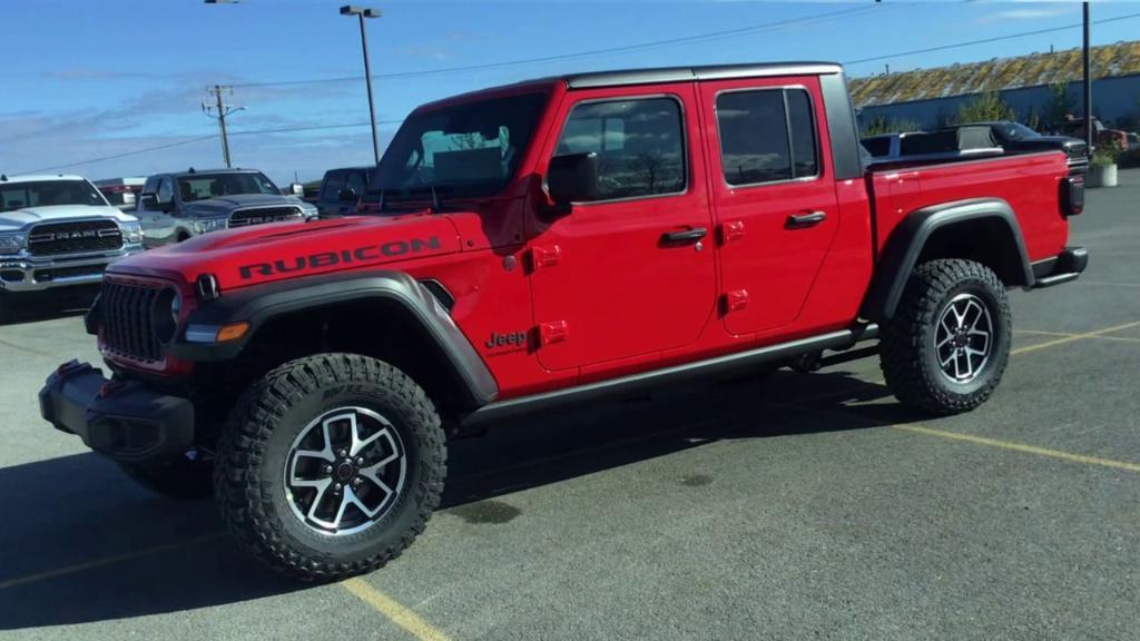 new 2024 Jeep Gladiator car, priced at $58,677