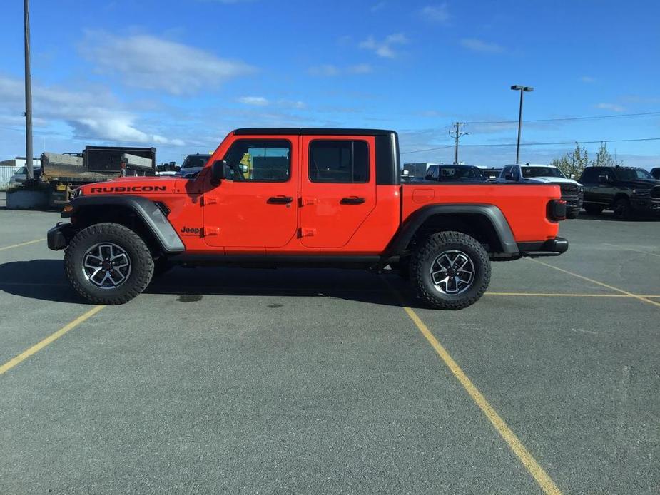 new 2024 Jeep Gladiator car, priced at $58,677