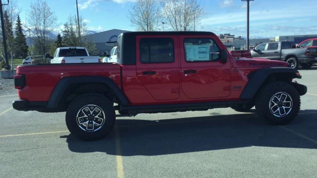 new 2024 Jeep Gladiator car, priced at $58,677