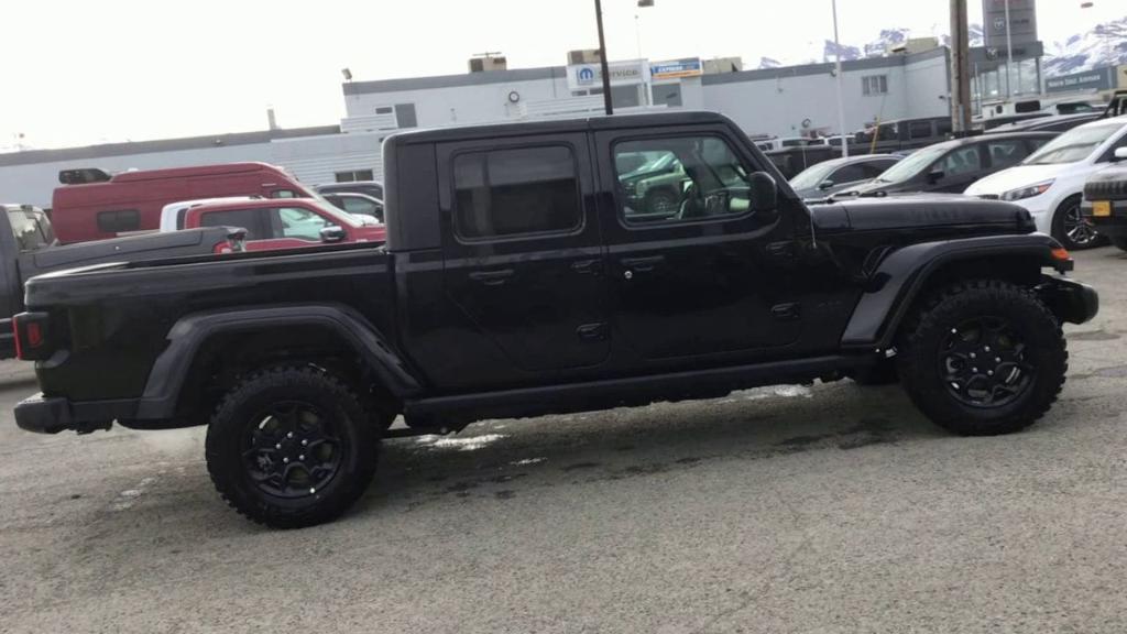 new 2023 Jeep Gladiator car, priced at $51,933