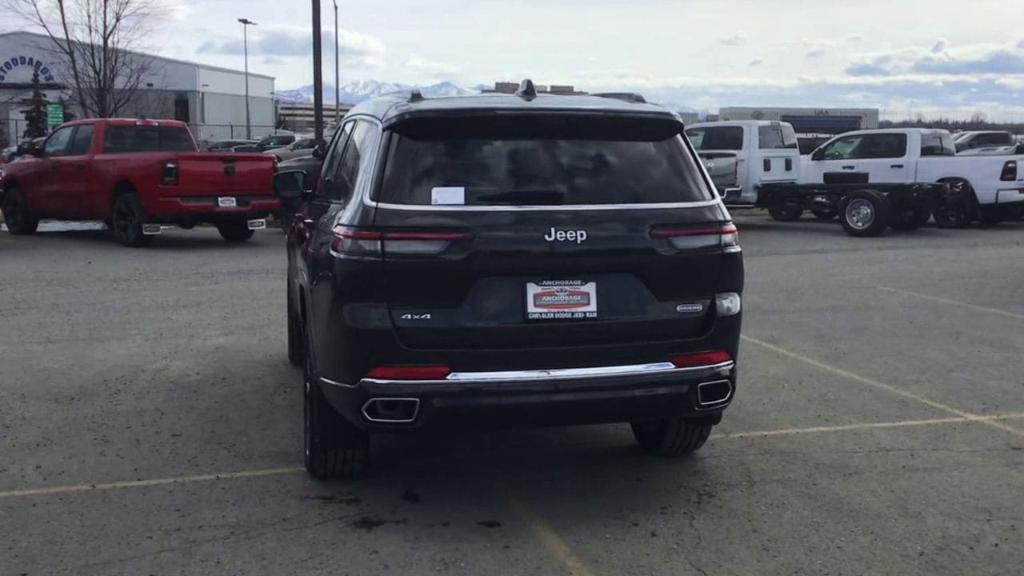 new 2024 Jeep Grand Cherokee L car, priced at $72,536