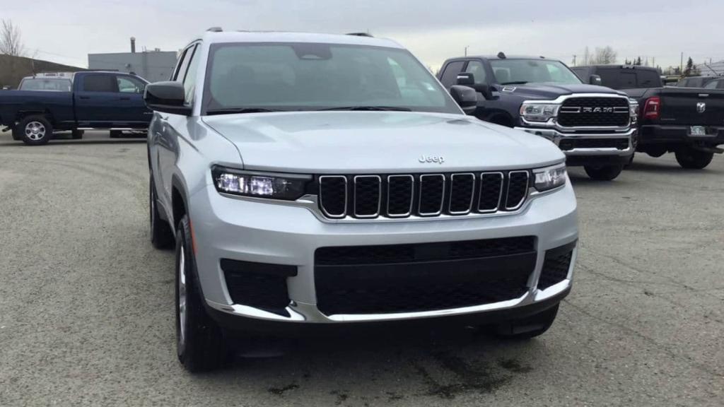 new 2024 Jeep Grand Cherokee L car, priced at $41,425