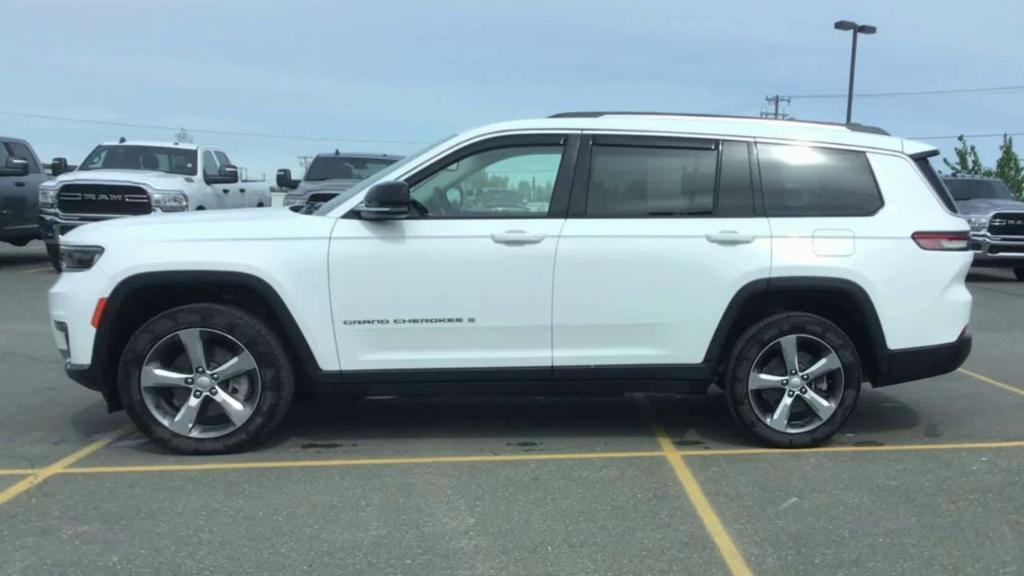 used 2022 Jeep Grand Cherokee L car, priced at $43,995