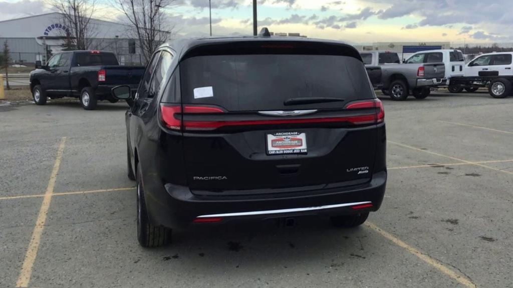new 2024 Chrysler Pacifica car, priced at $55,183