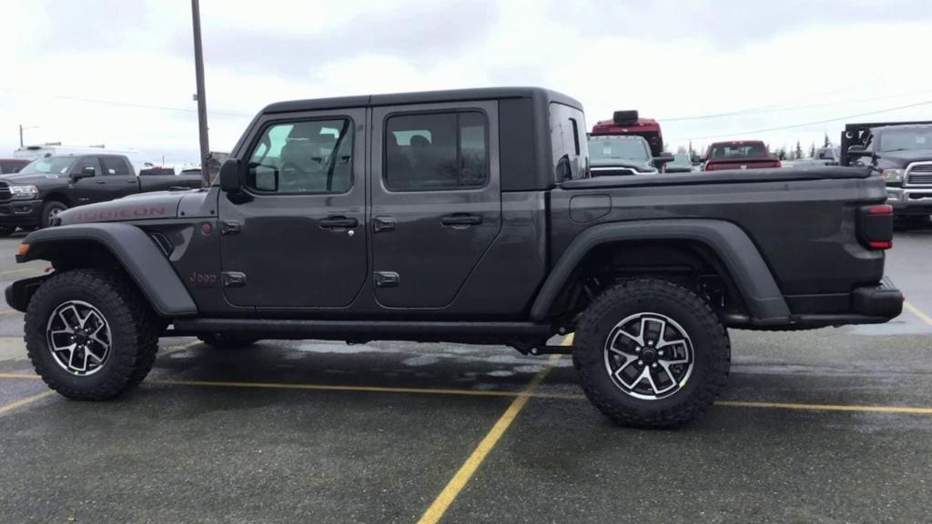 new 2024 Jeep Gladiator car, priced at $65,605