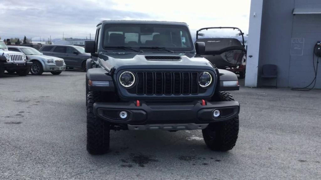 new 2024 Jeep Gladiator car, priced at $58,047