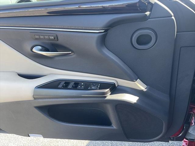 used 2020 Lexus ES 350 car, priced at $34,960