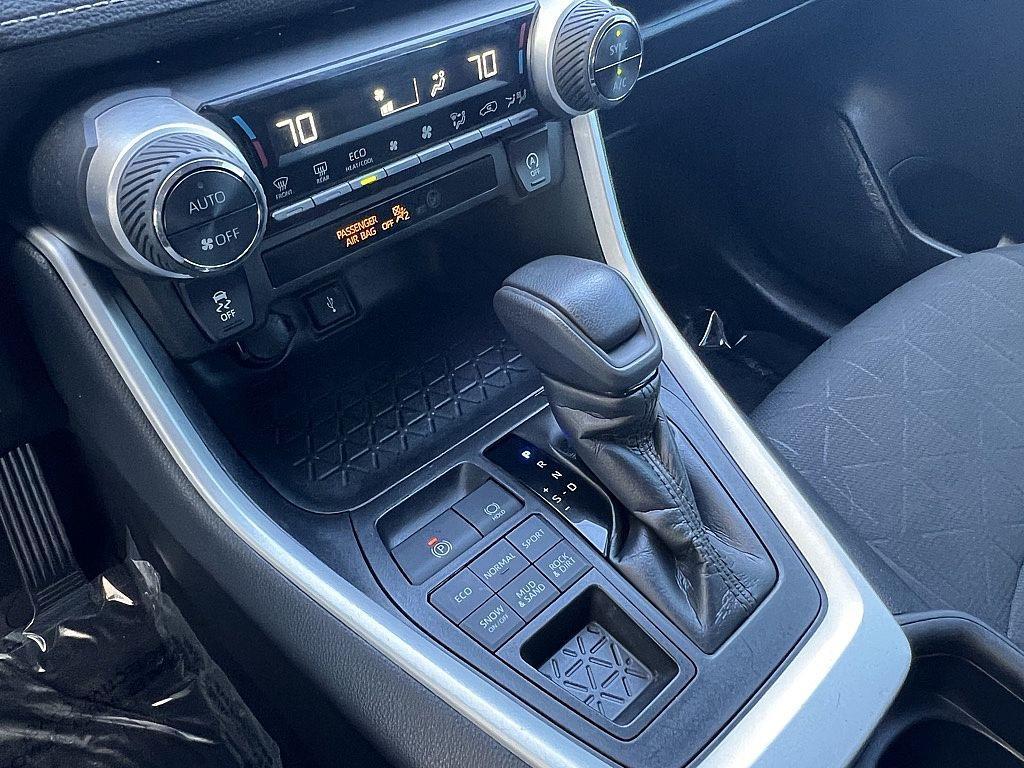 used 2020 Toyota RAV4 car, priced at $25,491