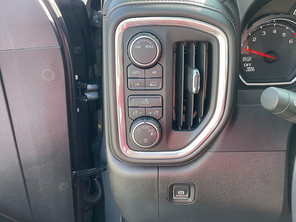 used 2022 Chevrolet Silverado 1500 car, priced at $28,462