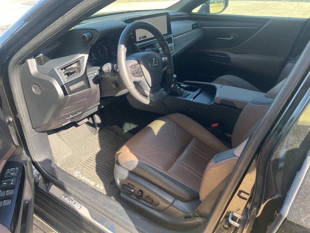 used 2023 Lexus ES 350 car, priced at $43,930