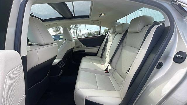 used 2024 Lexus ES 350 car, priced at $46,911