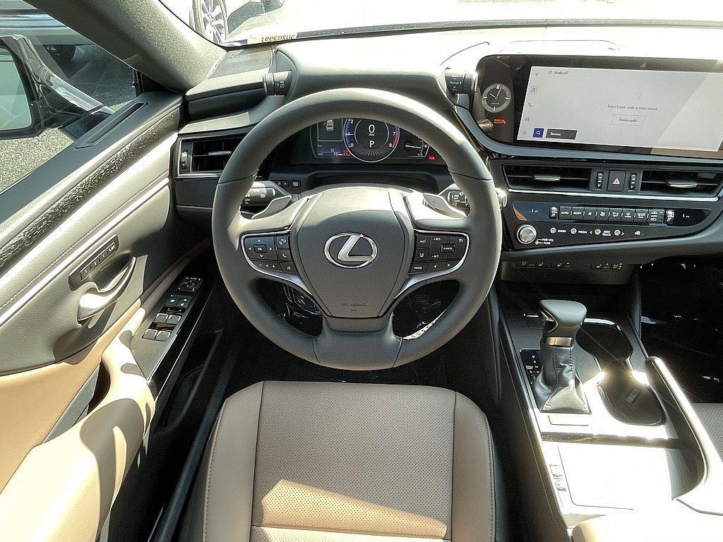 new 2025 Lexus ES 350 car, priced at $49,830