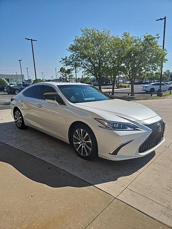 used 2020 Lexus ES 350 car, priced at $31,930