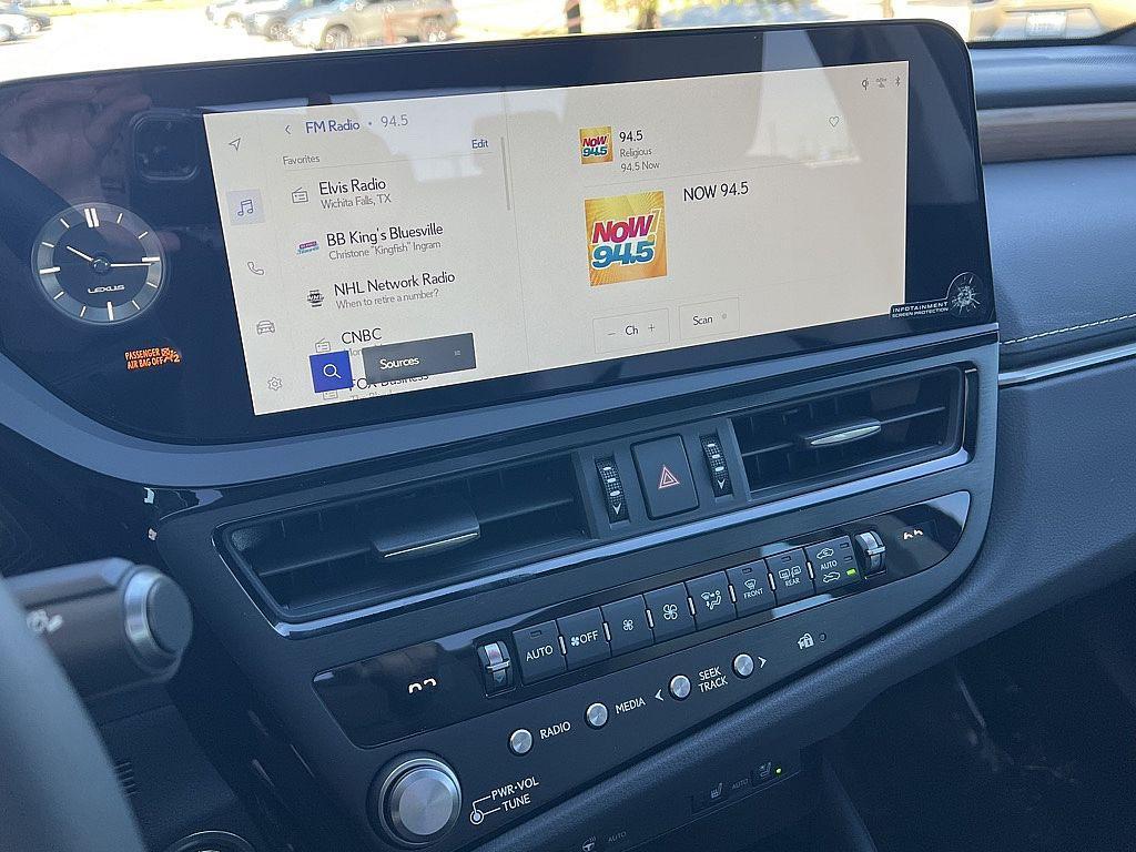 new 2025 Lexus ES 350 car, priced at $50,425