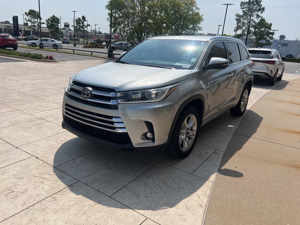 used 2019 Toyota Highlander car, priced at $31,960