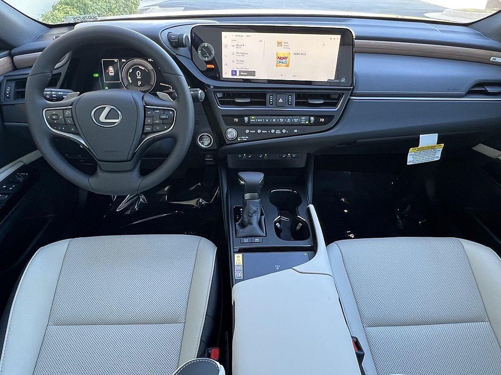 new 2025 Lexus ES 300h car, priced at $52,686