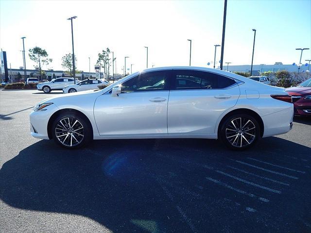 used 2024 Lexus ES 250 car, priced at $41,911