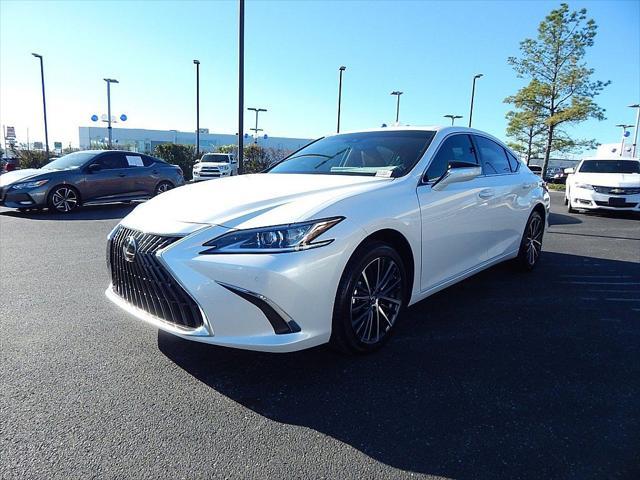 used 2024 Lexus ES 250 car, priced at $41,911