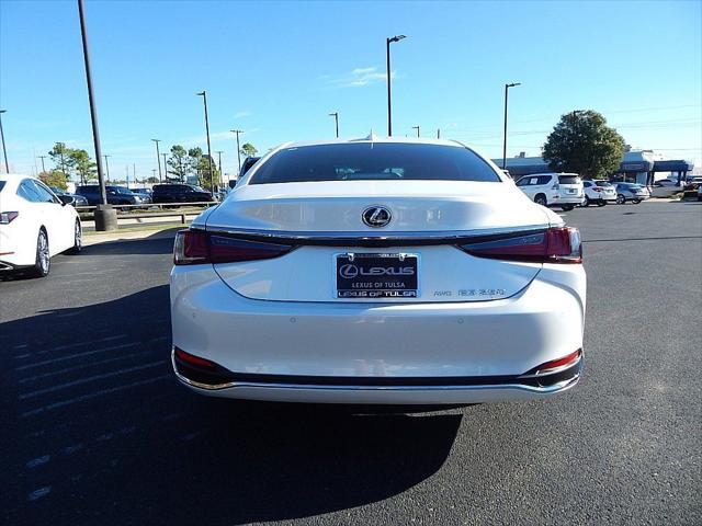 new 2024 Lexus ES 250 car, priced at $48,205