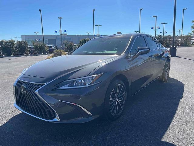 new 2025 Lexus ES 350 car, priced at $50,224