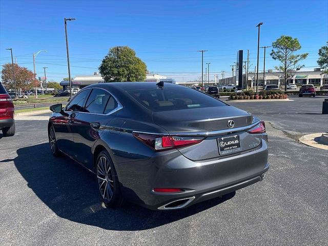 new 2025 Lexus ES 350 car, priced at $50,224