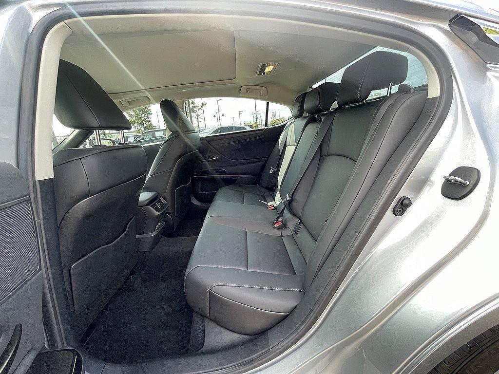 new 2025 Lexus ES 350 car, priced at $50,469