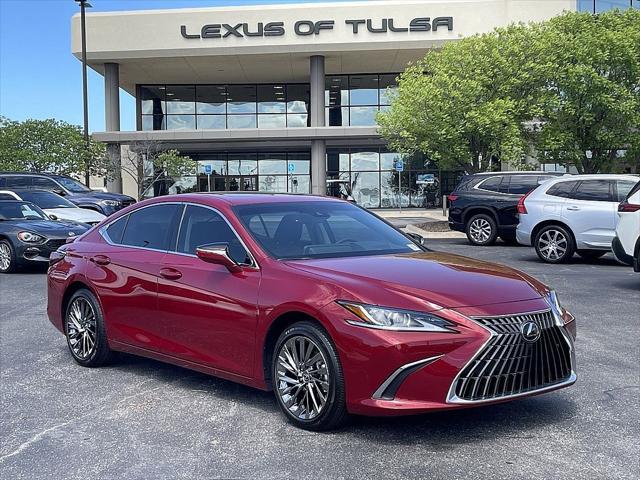 new 2025 Lexus ES 300h car, priced at $54,609