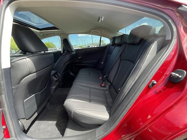 new 2025 Lexus ES 300h car, priced at $54,609