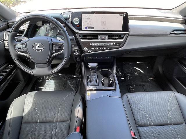 new 2025 Lexus ES 300h car, priced at $54,609
