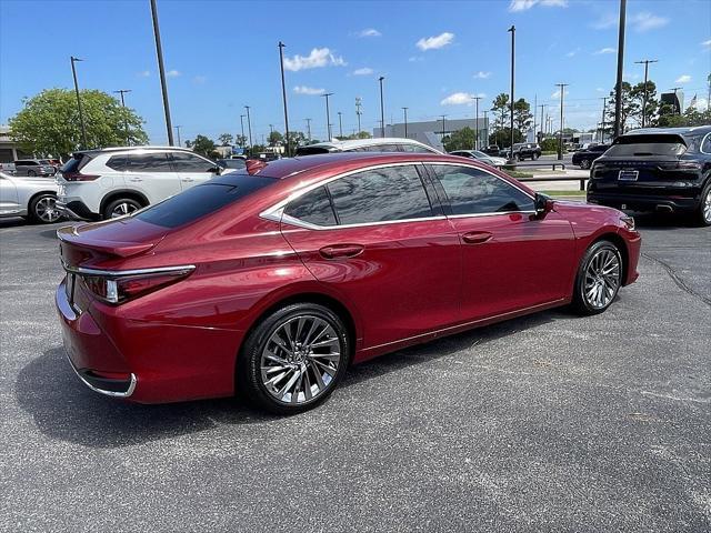 new 2025 Lexus ES 300h car, priced at $54,609
