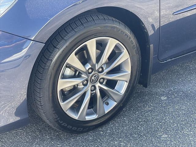 used 2016 Toyota Camry Hybrid car, priced at $12,880