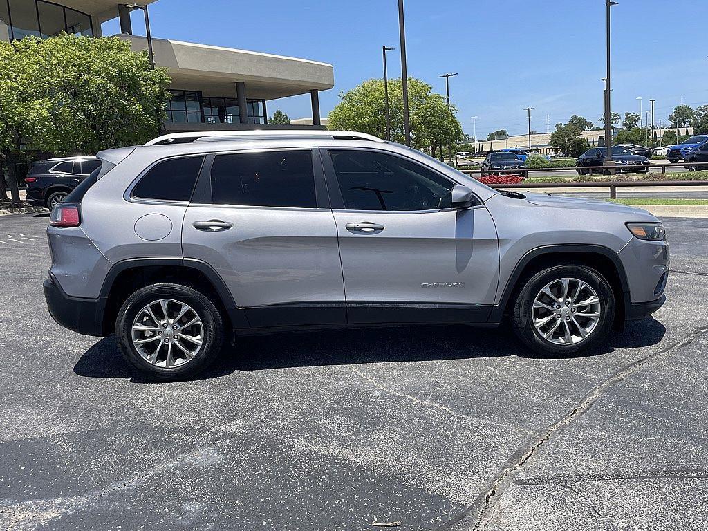 used 2019 Jeep Cherokee car, priced at $10,987
