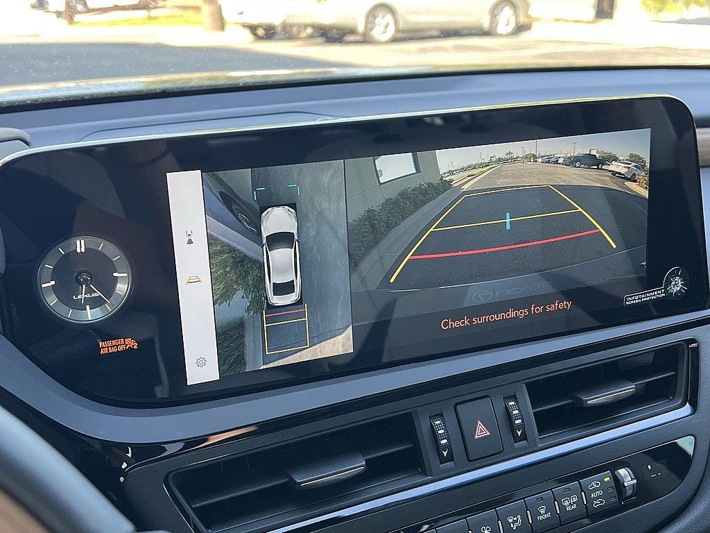 new 2025 Lexus ES 300h car, priced at $57,540