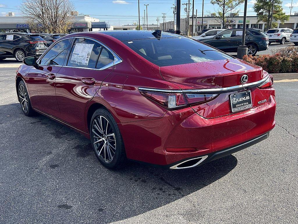 new 2025 Lexus ES 350 car, priced at $50,650