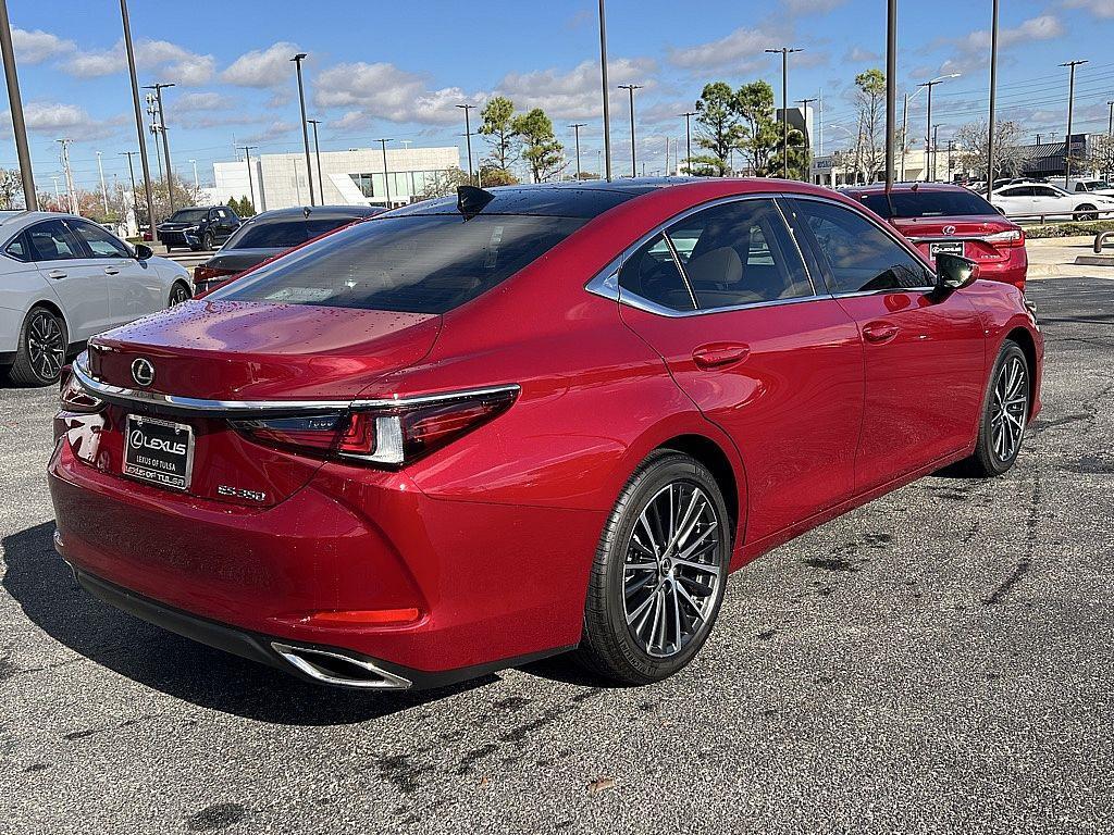 new 2025 Lexus ES 350 car, priced at $50,650
