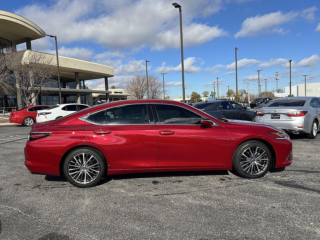 new 2025 Lexus ES 350 car, priced at $50,650