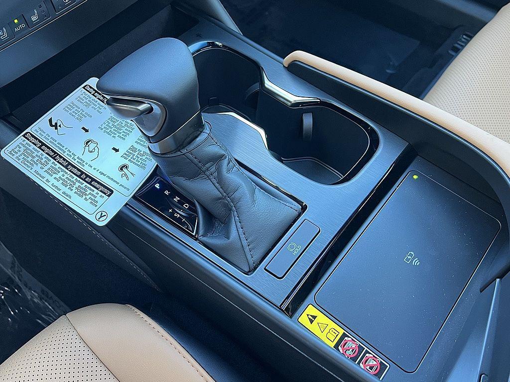 new 2025 Lexus ES 350 car, priced at $50,650