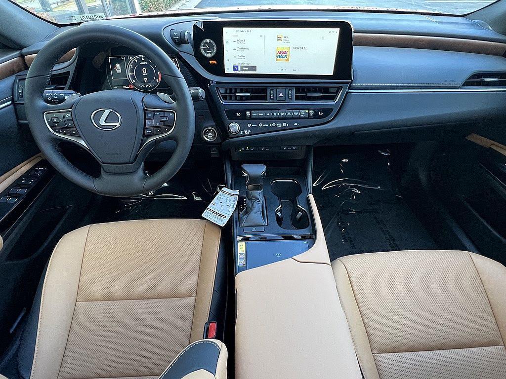 new 2025 Lexus ES 350 car, priced at $50,650