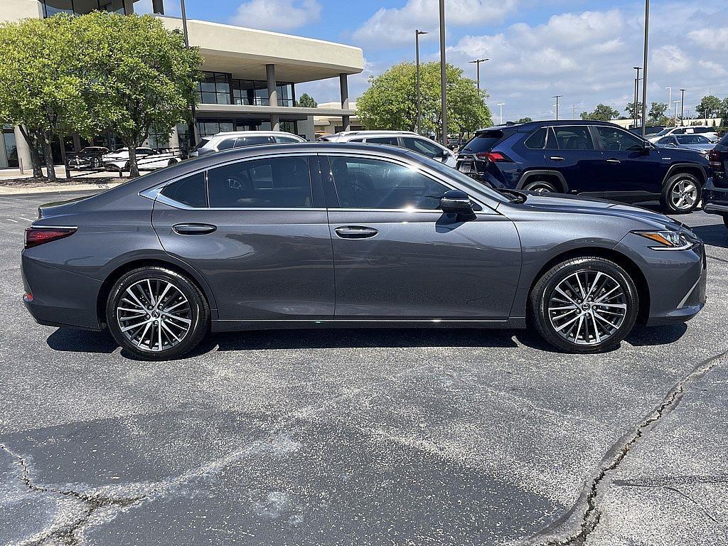 new 2025 Lexus ES 350 car, priced at $49,984