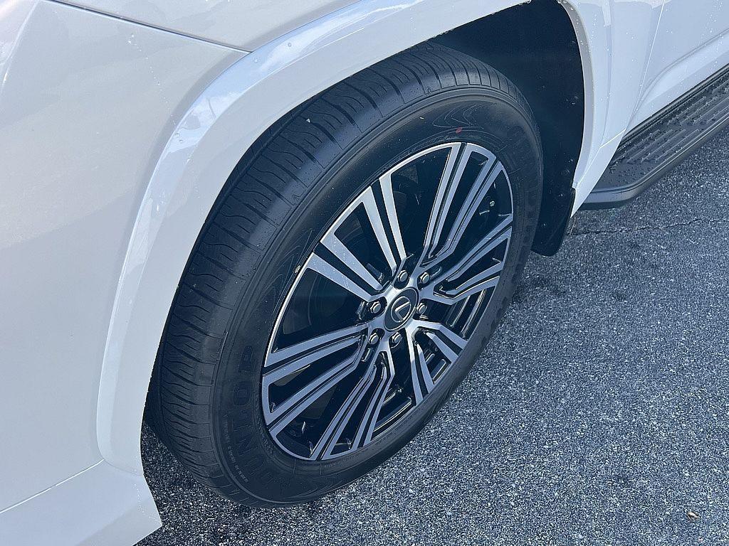 new 2025 Lexus LX 600 car, priced at $121,103