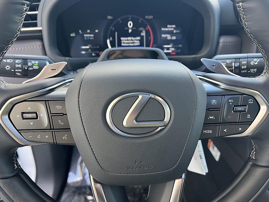 new 2025 Lexus LX 600 car, priced at $121,103