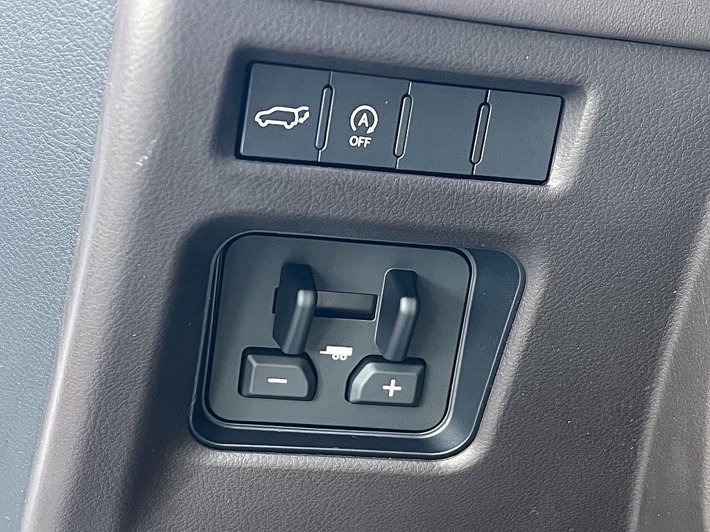 new 2025 Lexus LX 600 car, priced at $121,103