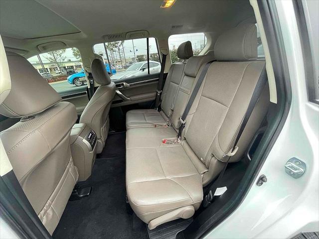 used 2020 Lexus GX 460 car, priced at $42,411