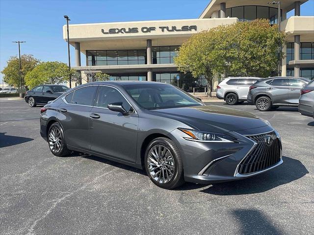 new 2025 Lexus ES 300h car, priced at $54,359