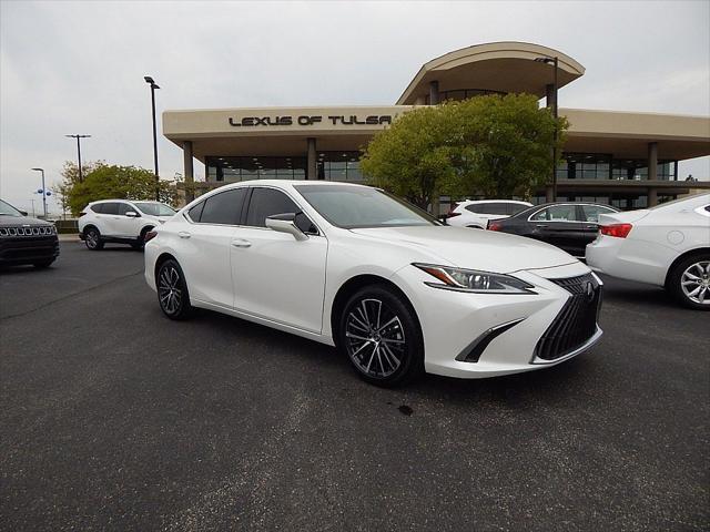 used 2024 Lexus ES 250 car, priced at $48,525