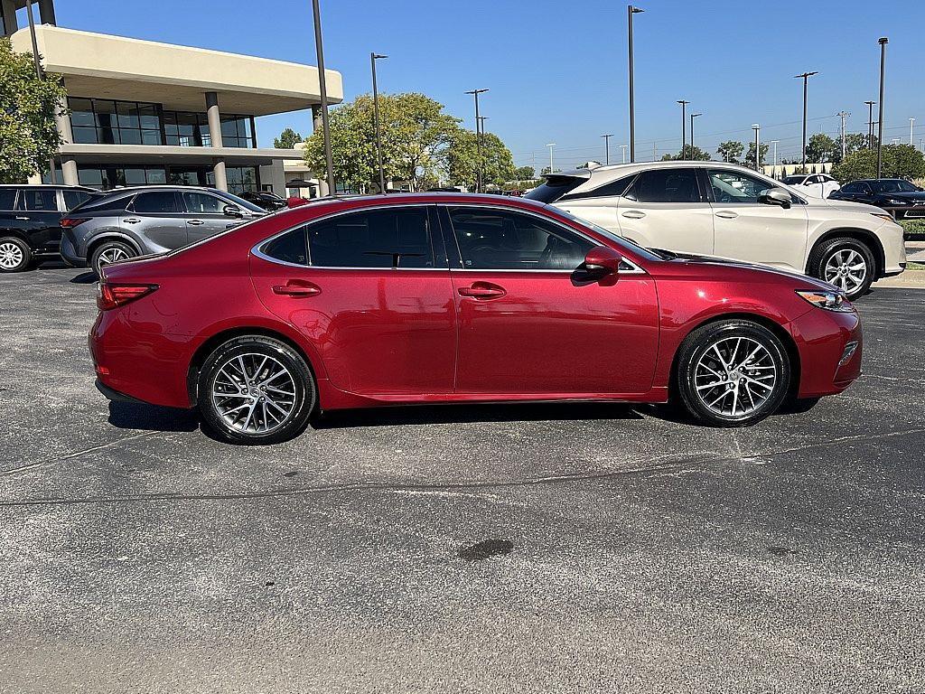 used 2017 Lexus ES 350 car, priced at $27,411