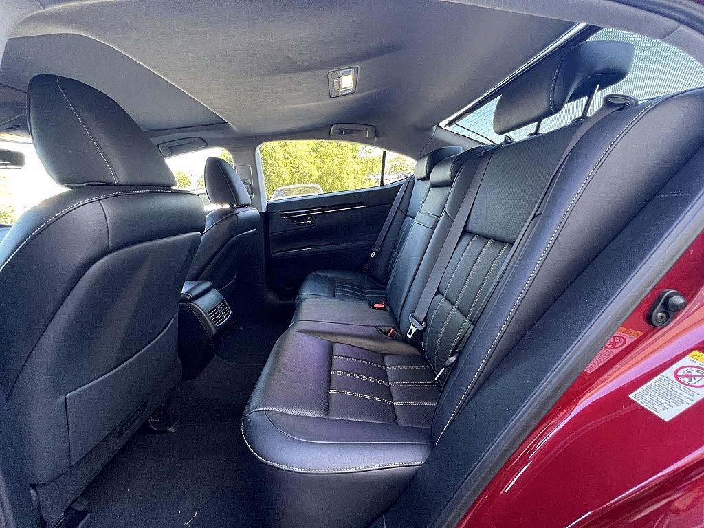 used 2017 Lexus ES 350 car, priced at $27,411