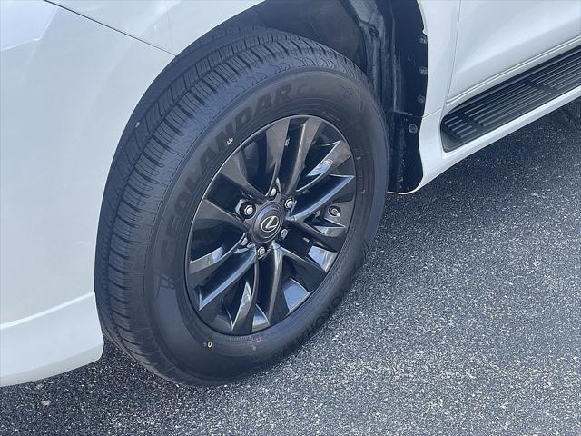 used 2022 Lexus GX 460 car, priced at $45,922